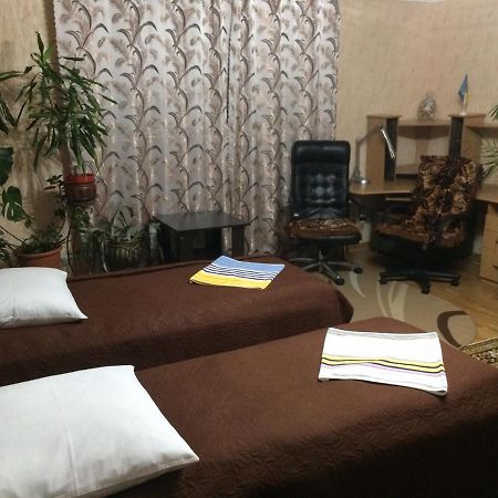 Rooms With Fortetsya View カームヤネツィ・ポジーリシクィイ エクステリア 写真