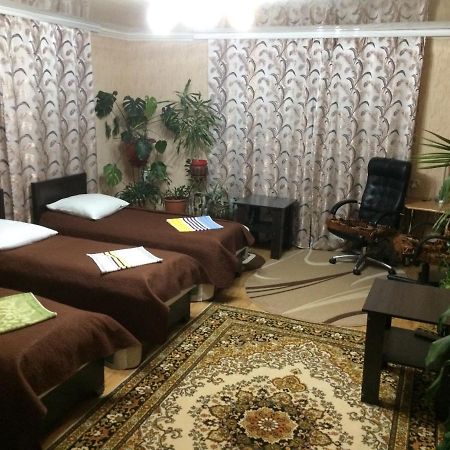 Rooms With Fortetsya View カームヤネツィ・ポジーリシクィイ エクステリア 写真