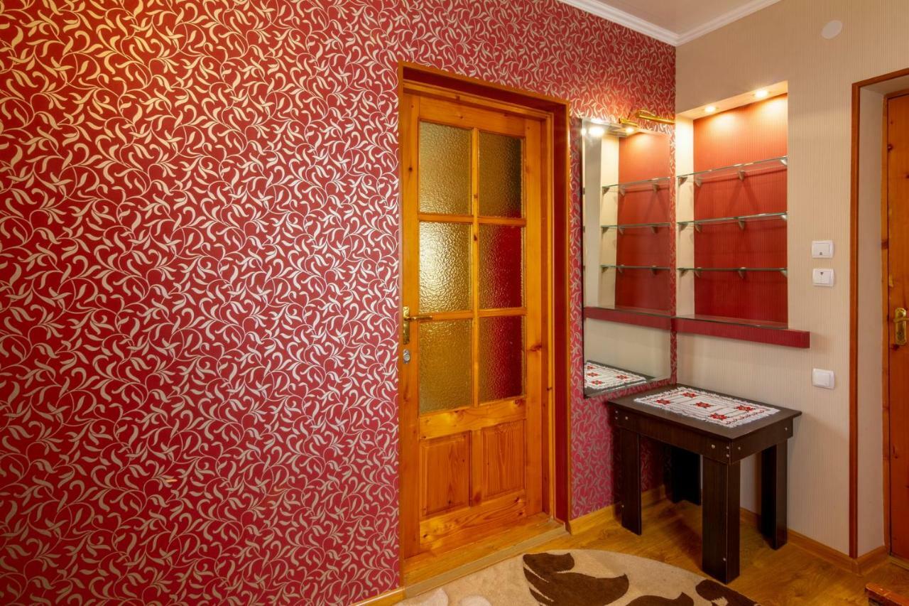 Rooms With Fortetsya View カームヤネツィ・ポジーリシクィイ エクステリア 写真
