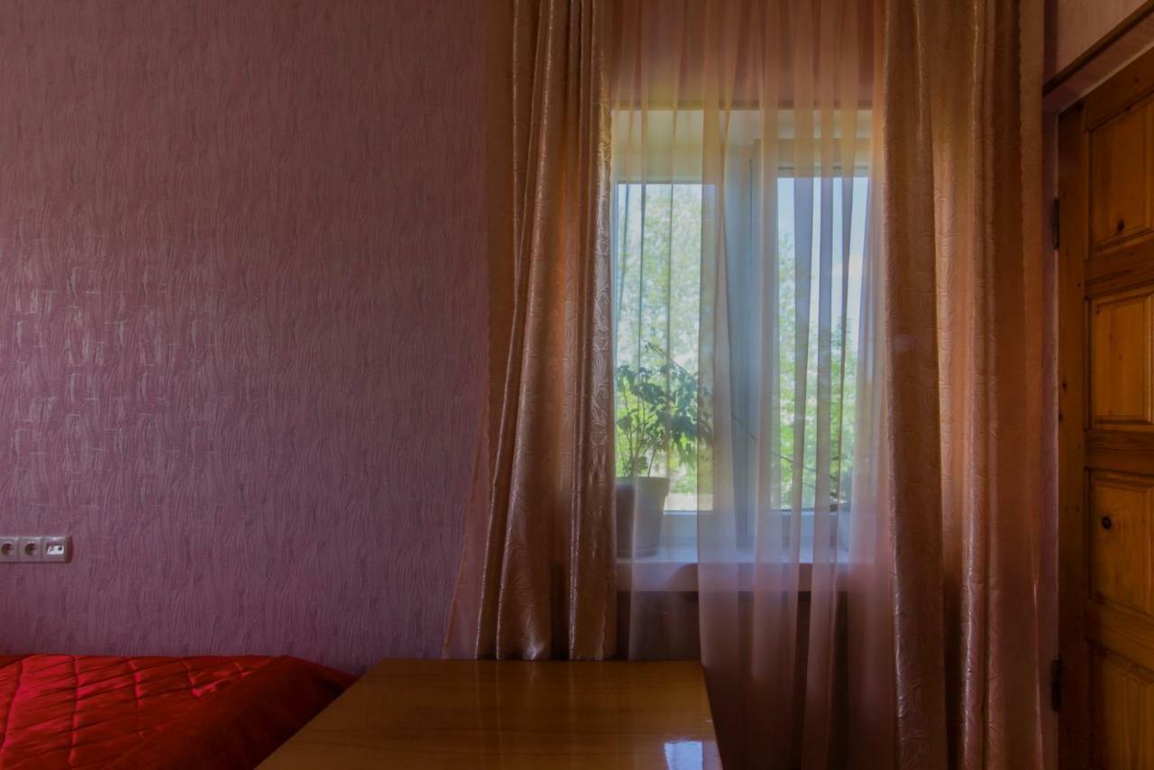 Rooms With Fortetsya View カームヤネツィ・ポジーリシクィイ エクステリア 写真