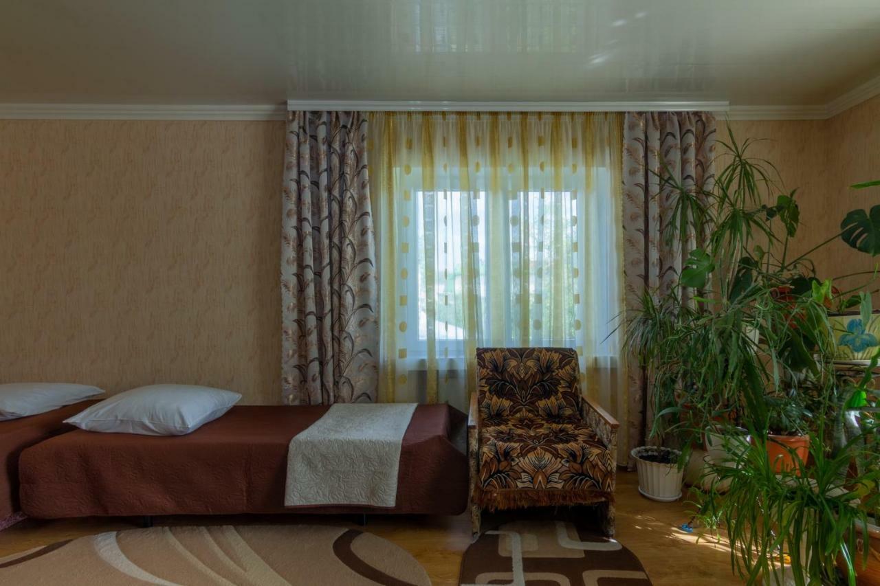 Rooms With Fortetsya View カームヤネツィ・ポジーリシクィイ エクステリア 写真