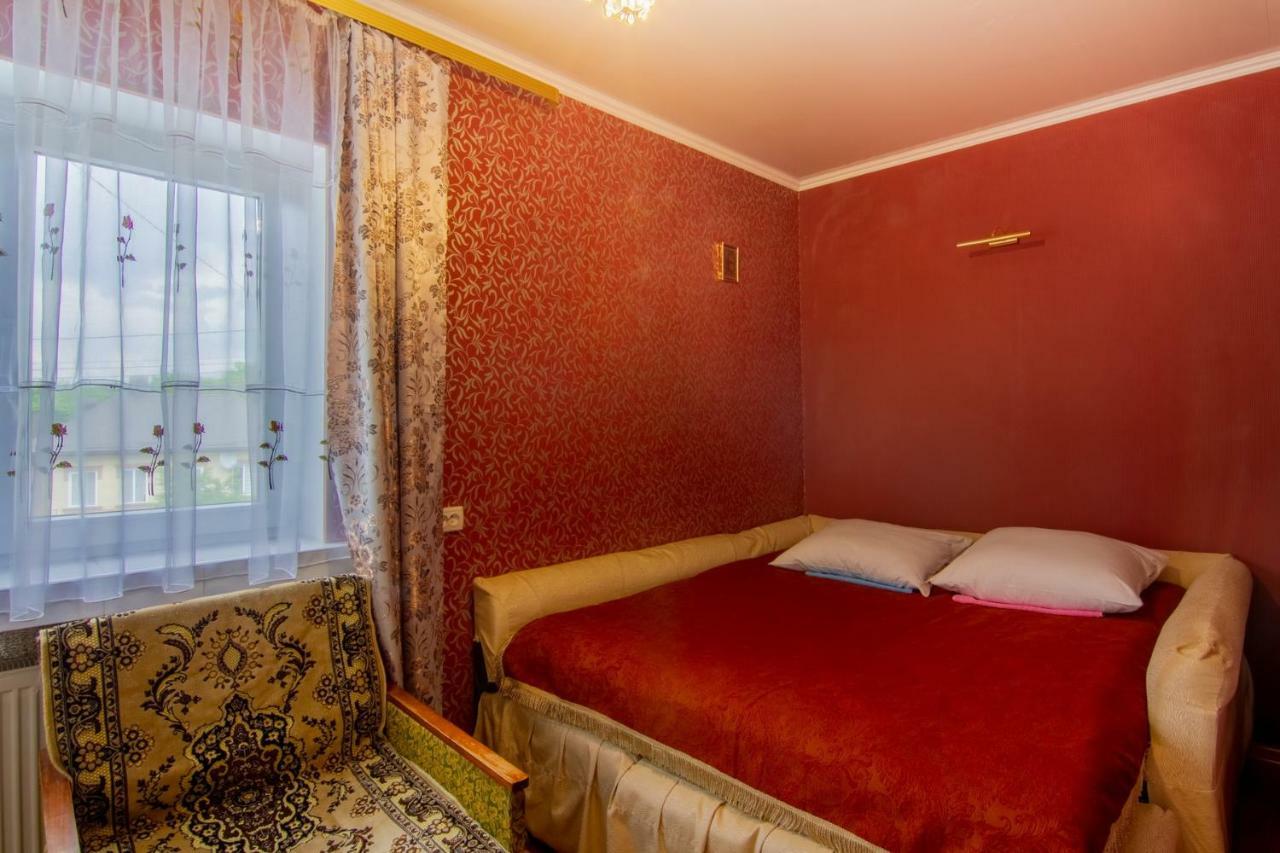 Rooms With Fortetsya View カームヤネツィ・ポジーリシクィイ エクステリア 写真